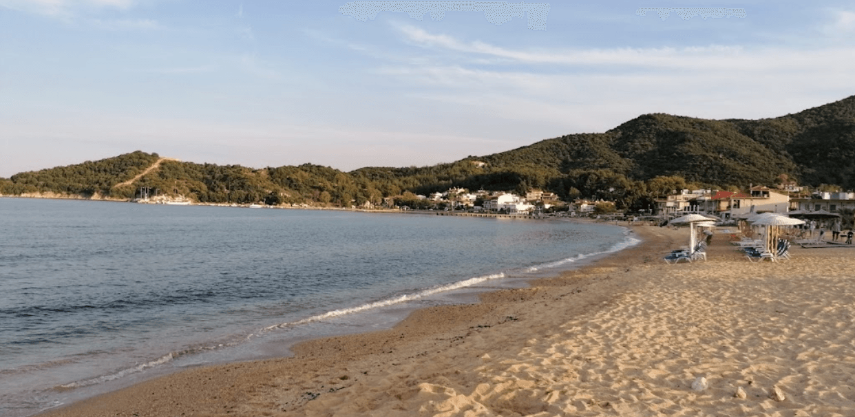 © Chirion Catalin Olympiada beach .png 2.png