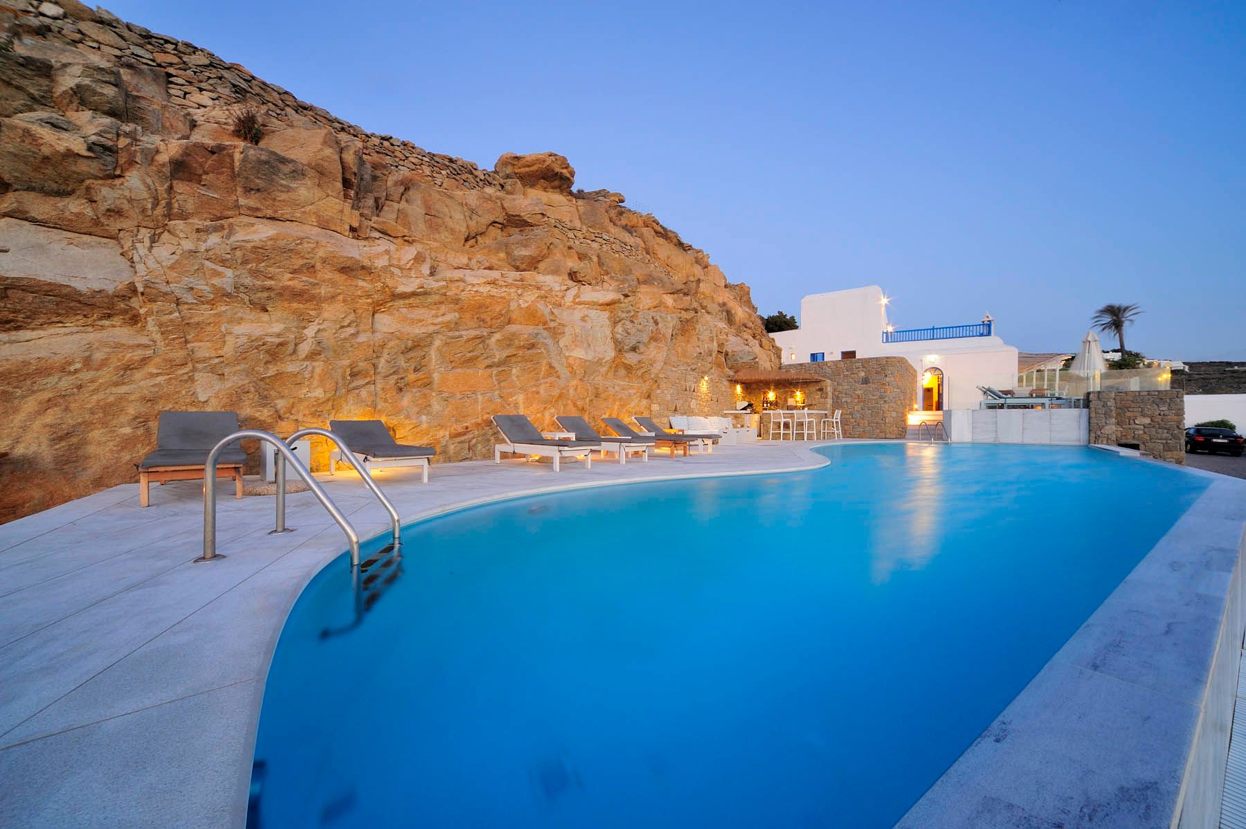 © Mykonos Beach Hotel S.A. WEB