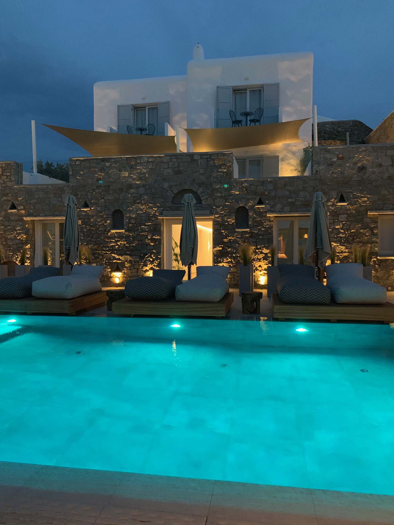 © Apiro Mykonos WEB