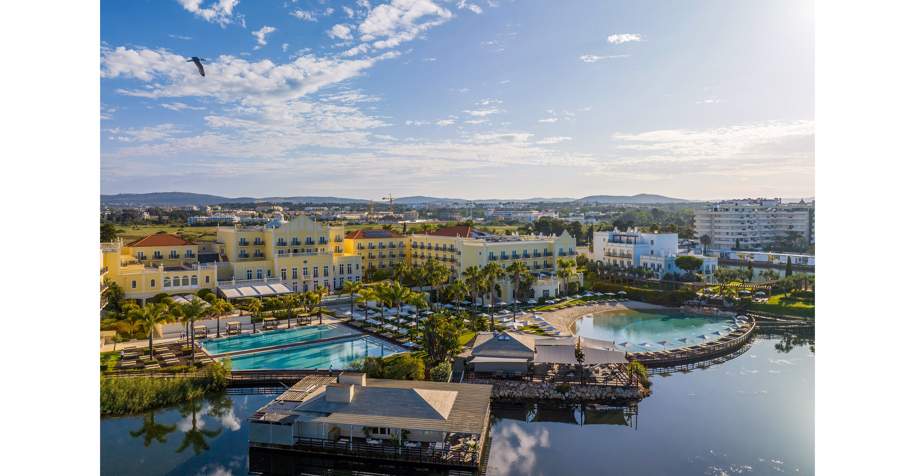 lake algarve.avif