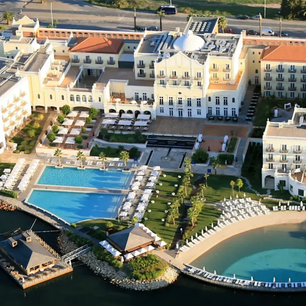 Domes Lake Algarve