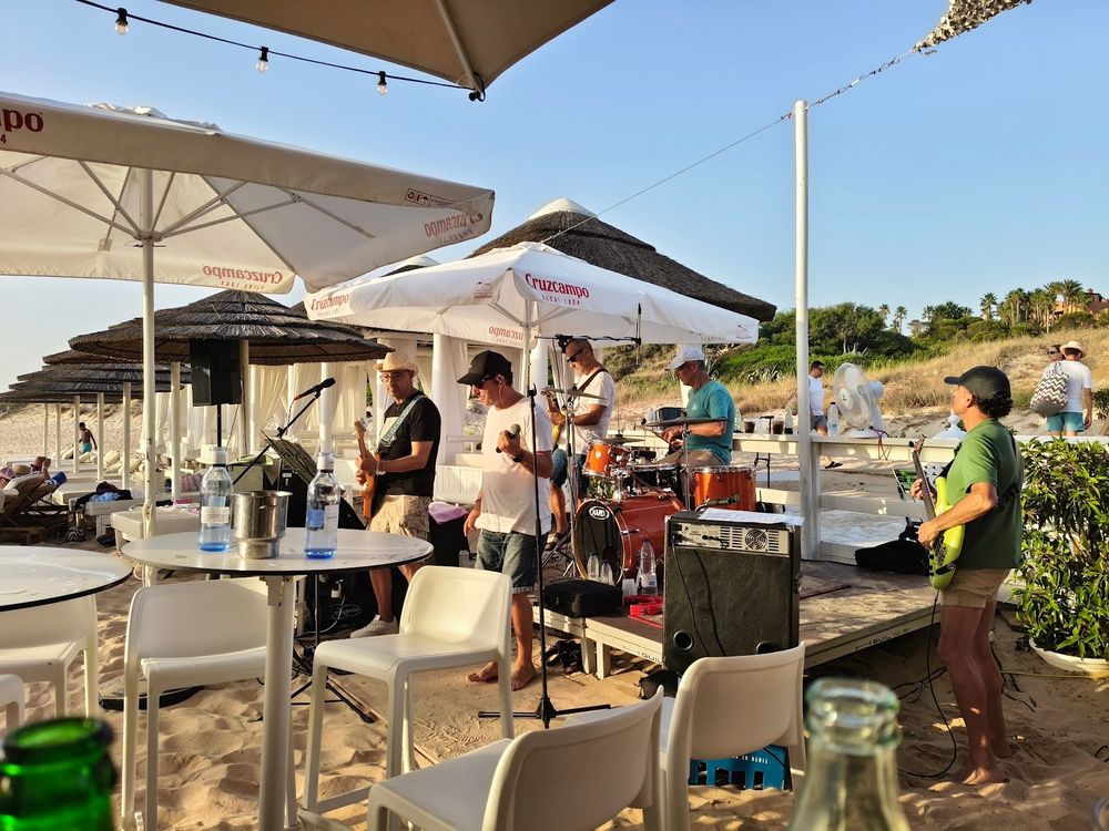 Coconovo Beach