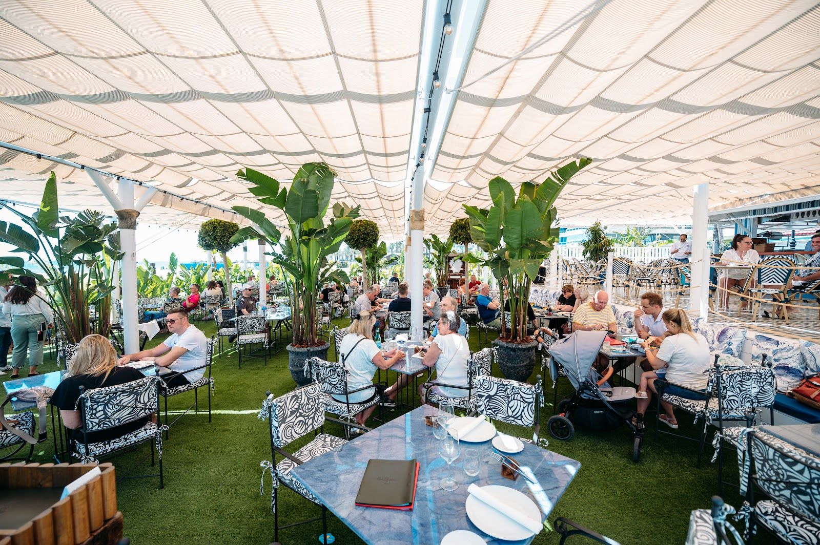 ©Tropicana Beach Club
